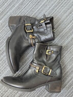 Black Leather Ankle Moto Boots Similar To Free People & Freebird